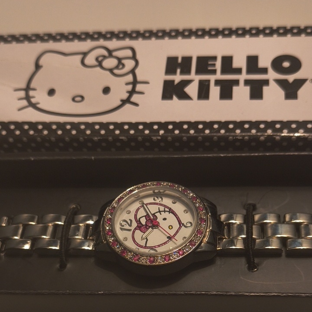 Hello Kitty Pink and Silver Timepiece